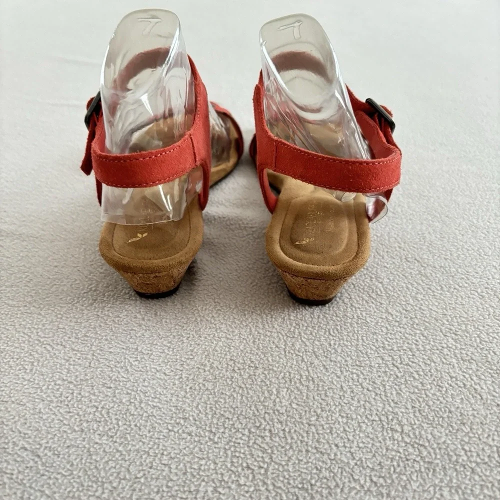 Kookaburra By Ugg Women Coral Ankle Strap Cork Wedge Grommet Sz 7.5 M Sandal